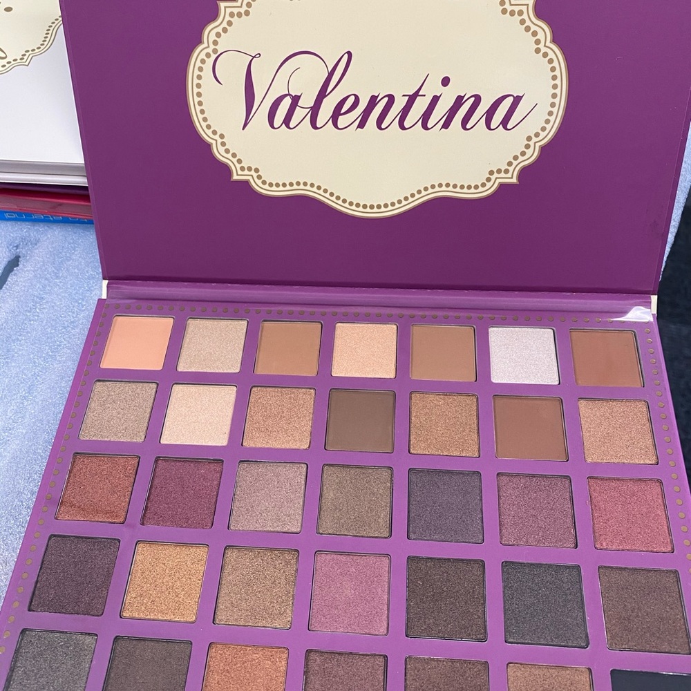 Eye shadows - Picture 4 of 7